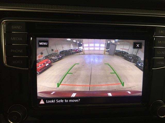 2017 Volkswagen Passat 1.8T R-Line 4dr Sedan